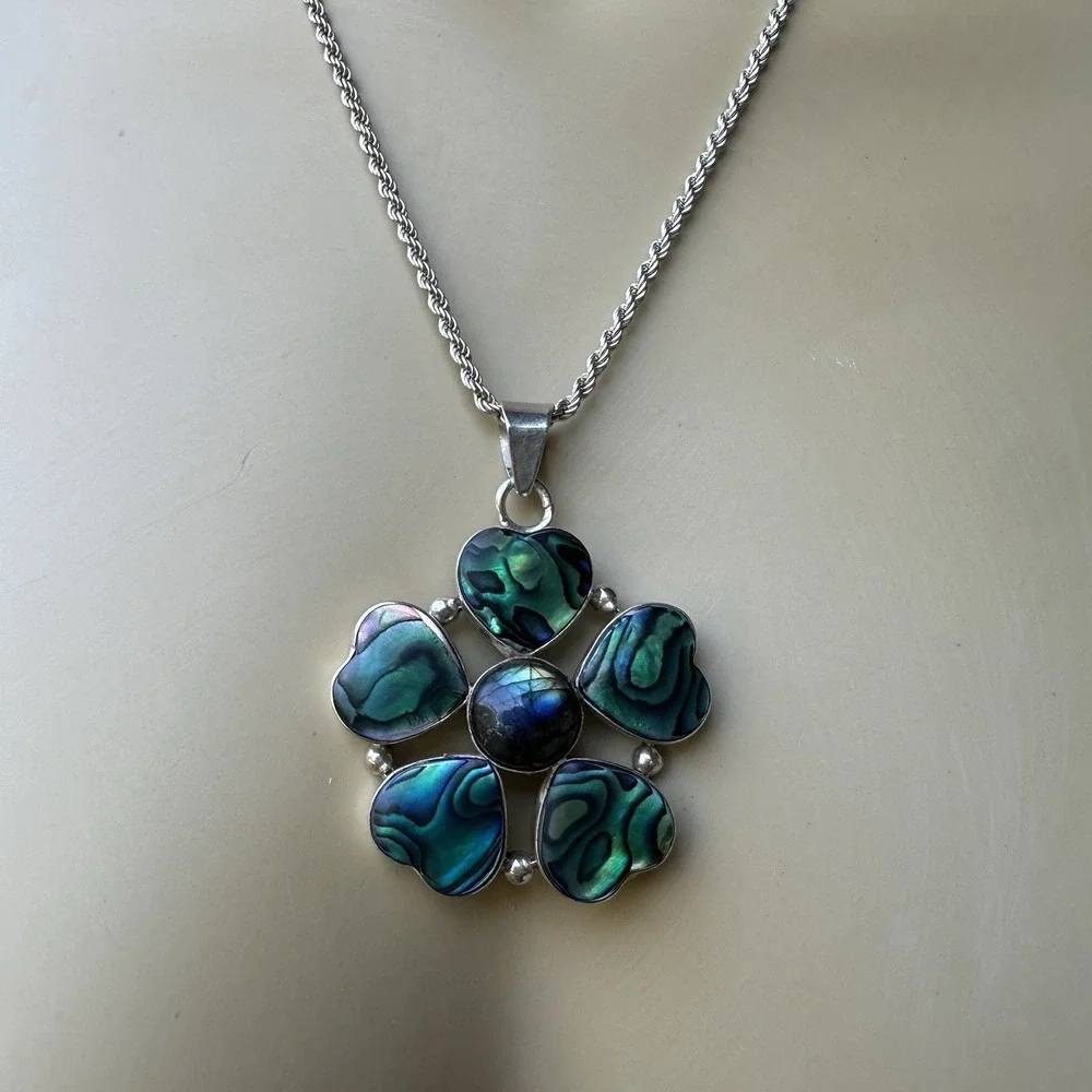 VTG Pendant Necklace 17 Inch Abalone Labradorite Flower Italy 925 Sterling 24.1g